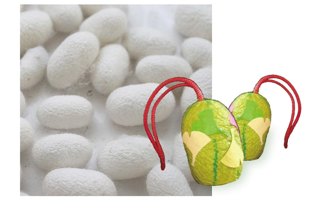 繭玉のキーホルダー作り