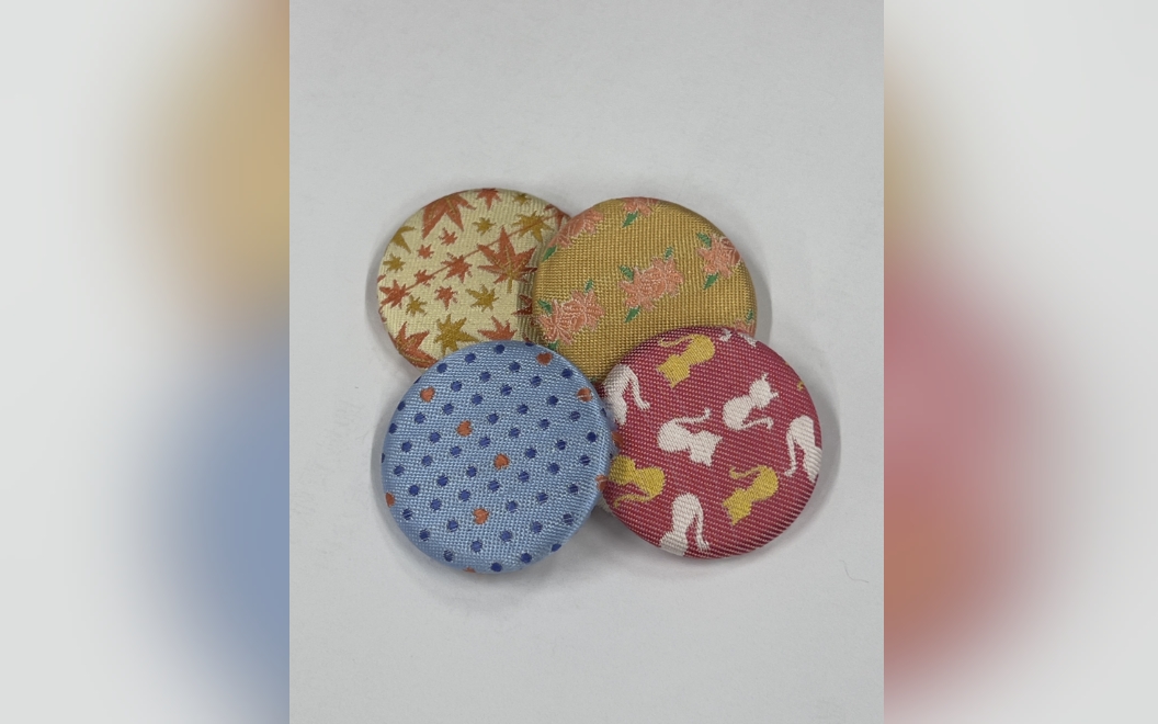 繭玉のキーホルダー作り